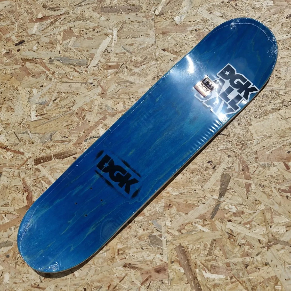 DGK Float Quise 8.25 Deck