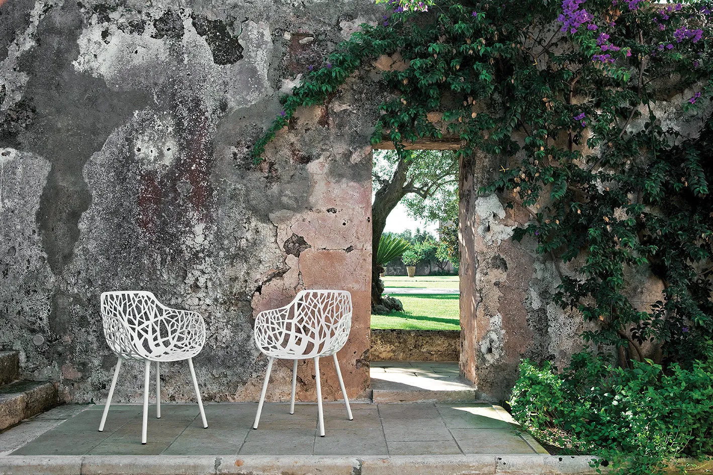 JANUS et Cie Forest Chair